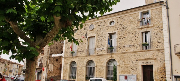 Photo Caux - La Mairie