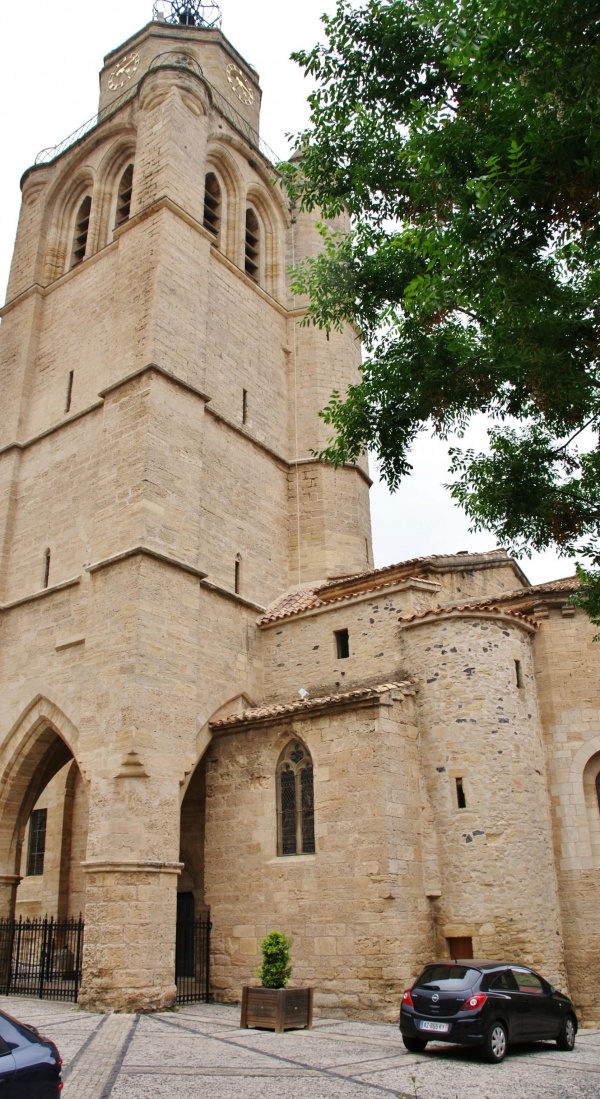 Photo Caux - église St Gervais et St Protais 12/14 Em Siècle