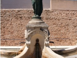 Photo paysage et monuments, Cazedarnes - La Fontaine