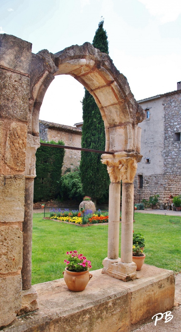 Photo Cazedarnes - Abbaye de Fontcaude