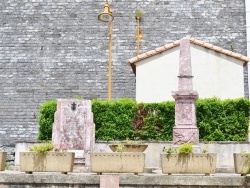 Photo paysage et monuments, Courniou - le  monument aux morts