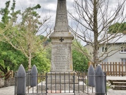 Photo paysage et monuments, Fraisse-sur-Agout - le monument aux morts