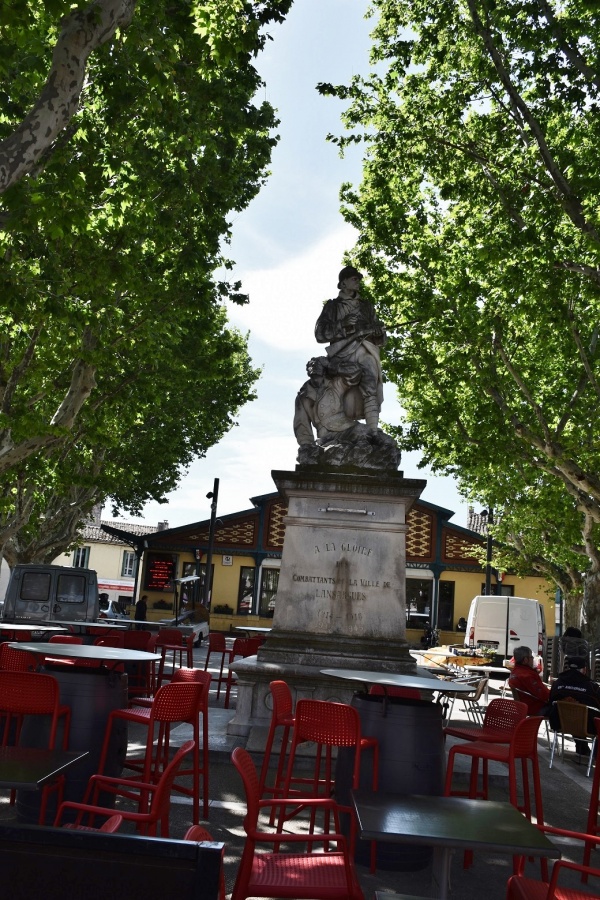 Photo Lansargues - le Monument Aux Morts