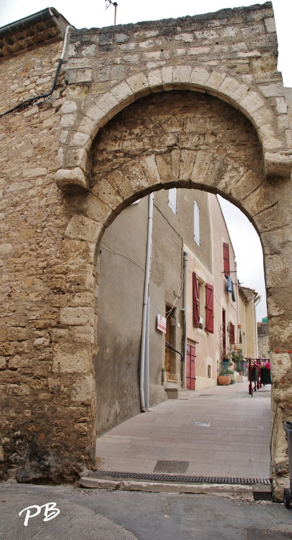 Photo Magalas - Le Village