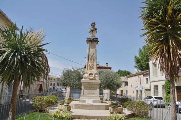 Photo Marsillargues - le Monument Aux Morts