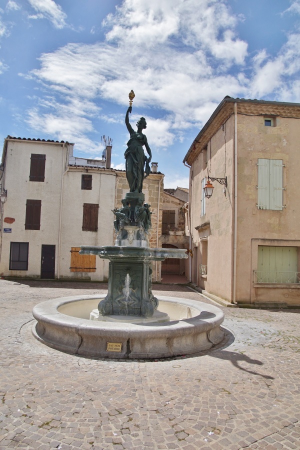 Photo Pomérols - la Fontaine