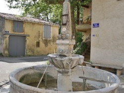 Photo paysage et monuments, Popian - la Fontaine