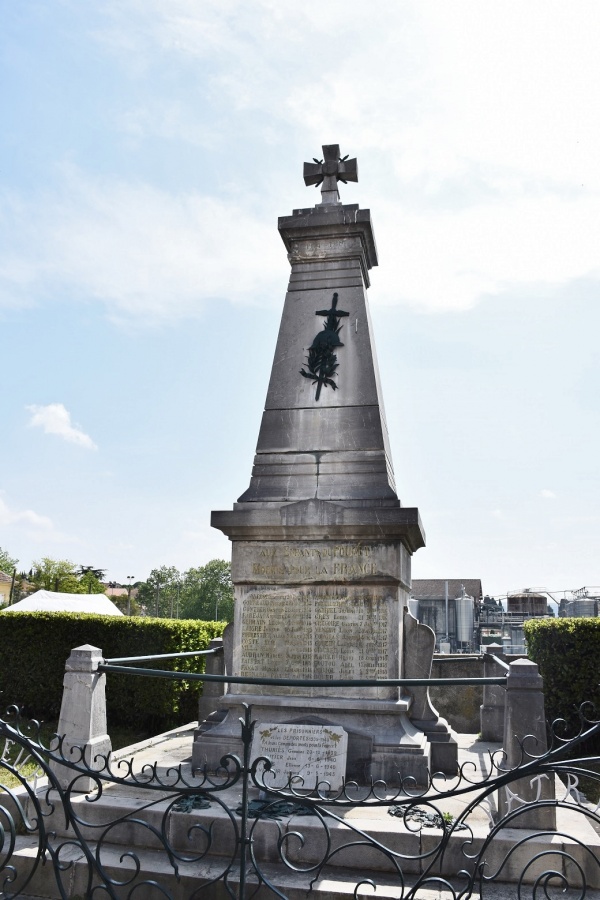 Photo Le Pouget - le Monument Aux Morts