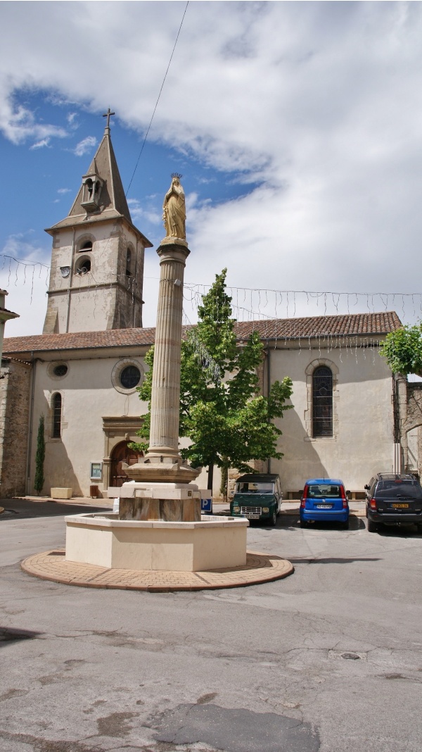 Photo Le Poujol-sur-Orb - la fontaine