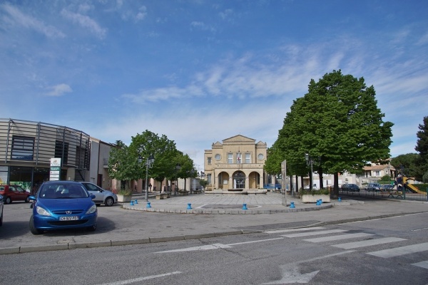 Photo Poussan - La Mairie