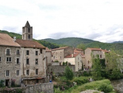 Photo paysage et monuments, Riols - Le Village
