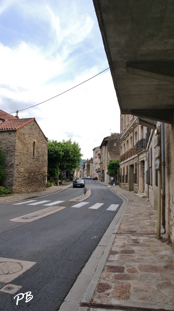 Photo Riols - Le Village