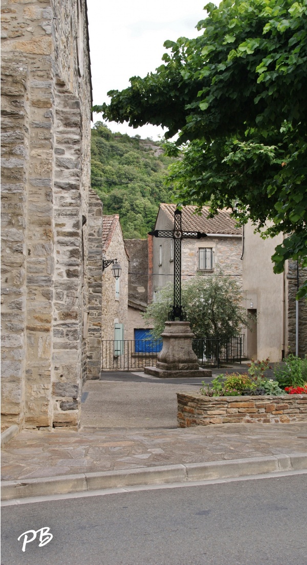 Photo Riols - Le Village