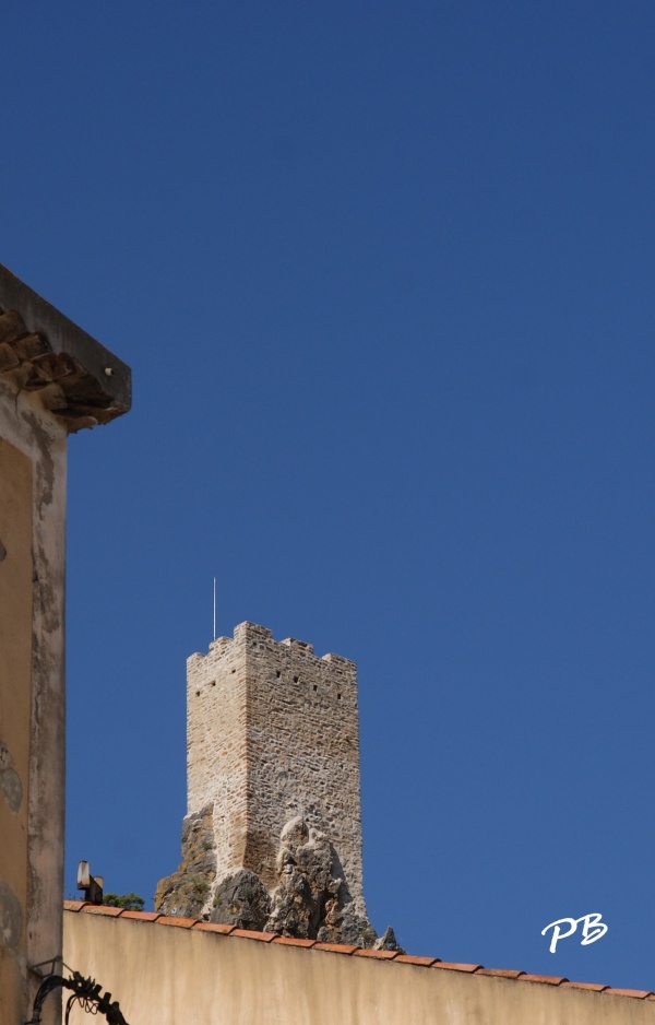 Photo Roquebrun - La Tour 10 Em Siècle