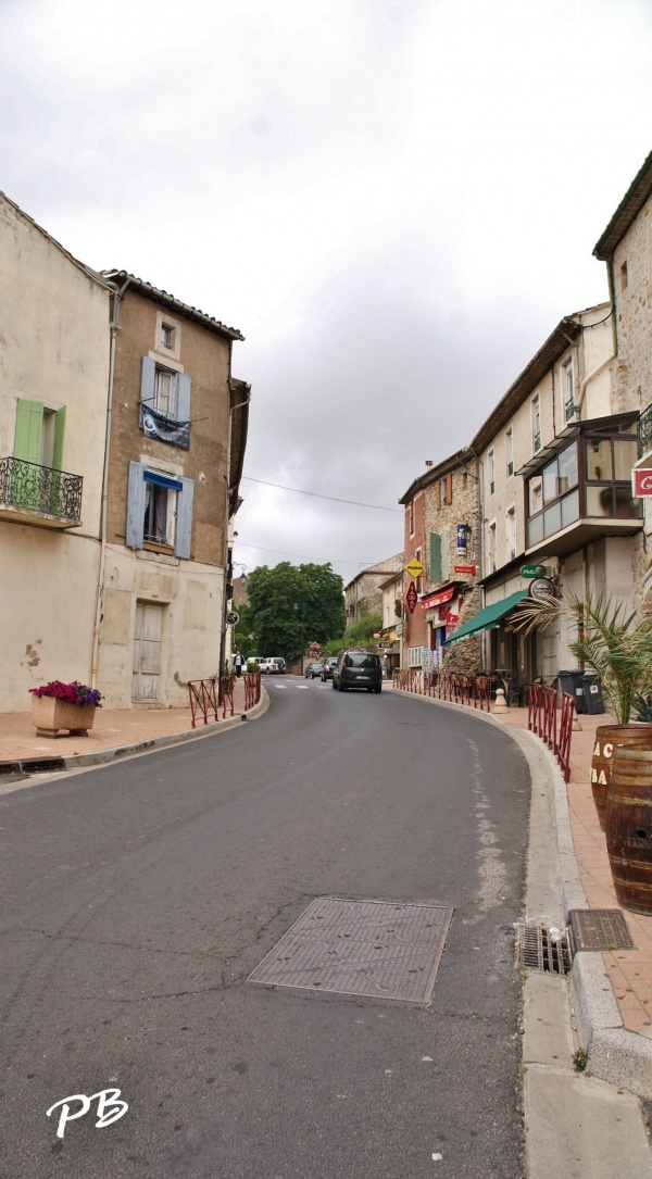 Photo Roujan - Le Village