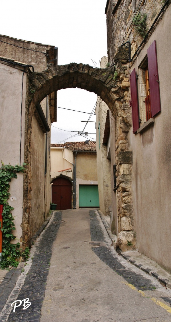 Photo Roujan - Le Village