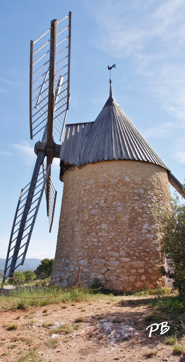 Photo Saint-Chinian - Le Moulin