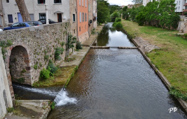 Photo Saint-Chinian - La Ville