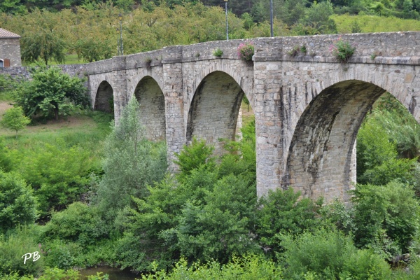 Photo Saint-Étienne-d'Albagnan - Pont sur le Jaur