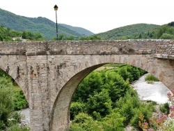 Photo paysage et monuments, Saint-Étienne-d'Albagnan - Pont sur le Jaur