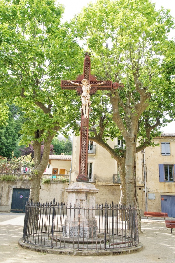 Photo Saint-Gervais-sur-Mare - la croix