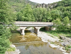 Photo paysage et monuments, Saint-Gervais-sur-Mare - le pont