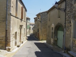 Photo paysage et monuments, Saussines - La Grand Rue, près de la place du village