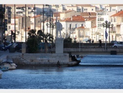 Photo paysage et monuments, Sète - Le jouteur veille sur la ville!