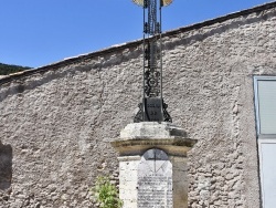 Photo paysage et monuments, Vailhauquès - le Monument Aux Morts