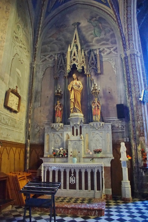 Photo Vias - église Saint Jean Baptiste