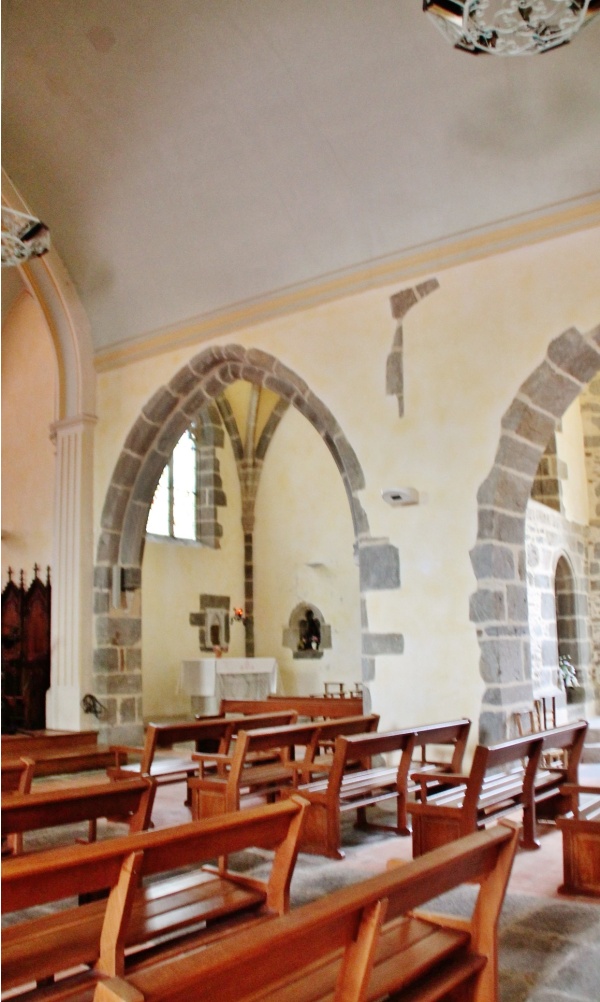 Photo Châteauneuf-d'Ille-et-Vilaine - Interieure de L'église