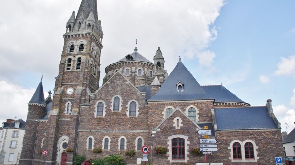 Photo Maure-de-Bretagne - église Saint Pierre