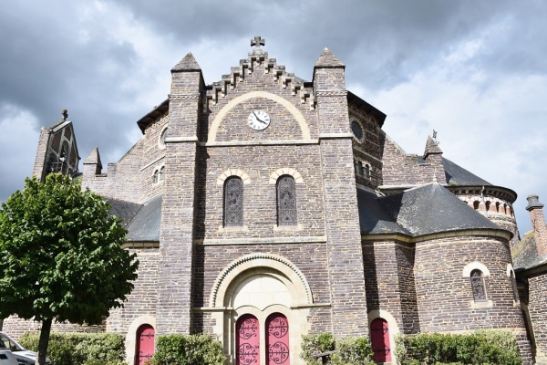 Photo Maxent - église Saint maxent