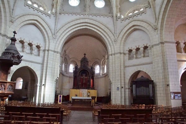 Photo Maxent - église Saint maxent