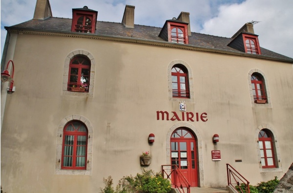 Photo Le Minihic-sur-Rance - La Mairie