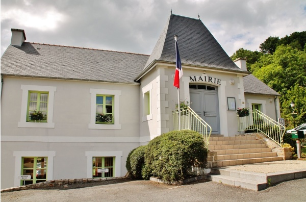 Photo Mont-Dol - La Mairie