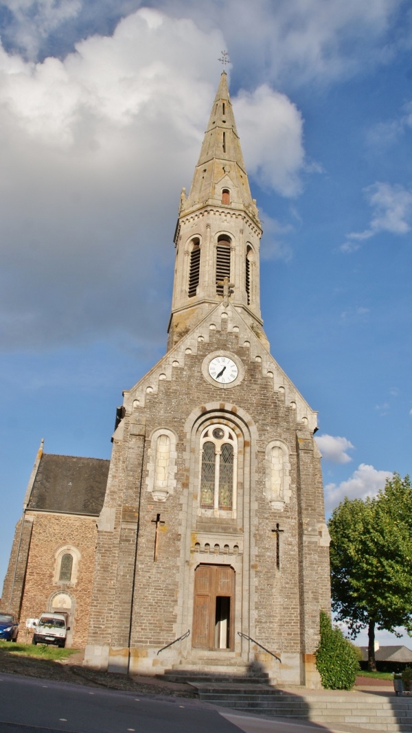 Photo Monterfil - église Saint Genou et Etienne