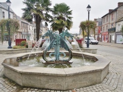 Photo paysage et monuments, Saint-Méen-le-Grand - la fontaine