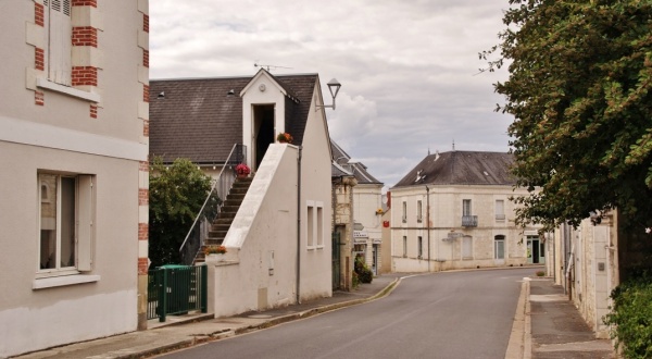 Photo La Chapelle-Blanche-Saint-Martin - La Commune