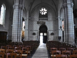 Photo paysage et monuments, Luynes - église Sainte Geneviève