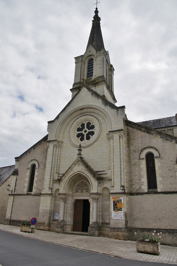 Photo Luynes - église Sainte Geneviève