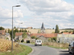 Photo paysage et monuments, Luzé - le village