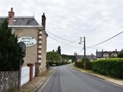 Photo paysage et monuments, Neuillé-le-Lierre - le Village