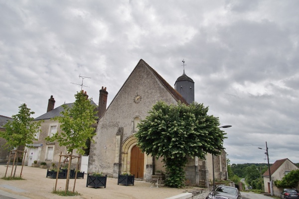 Photo Neuillé-le-Lierre - le Village