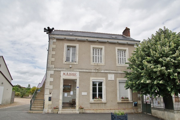 Photo Neuillé-le-Lierre - La Mairie