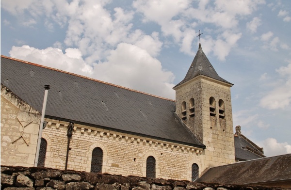 Photo Rivière - église Notre-Dame