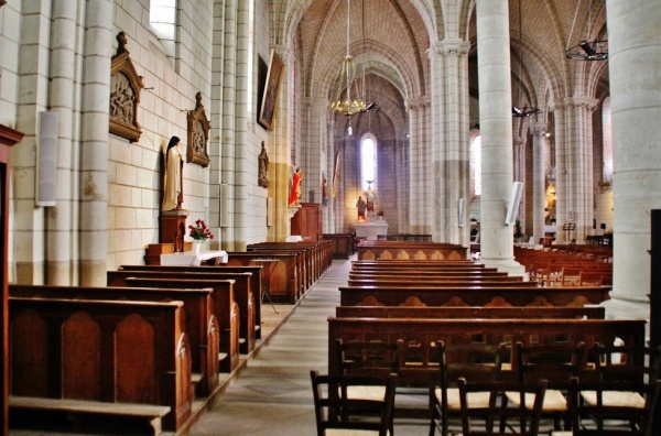église Sainte-Maure