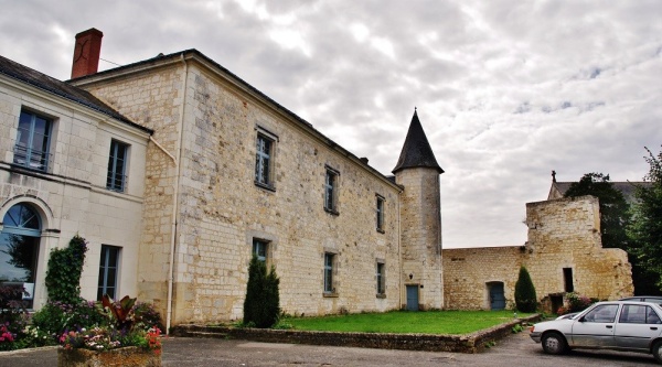 Photo Sainte-Maure-de-Touraine - Le Château