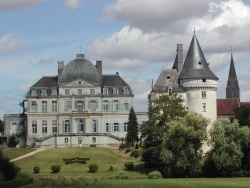 Château de Verneuil, côté parc.
