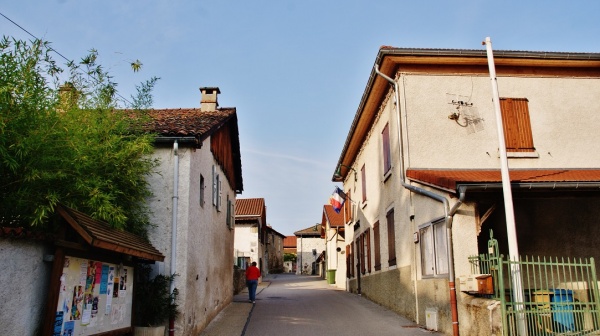 Photo La Flachère - La Commune